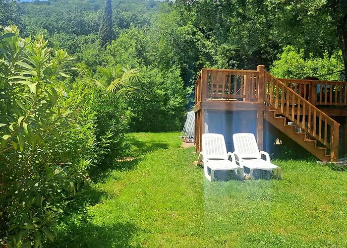 C.s. With The Pool Lägenhet