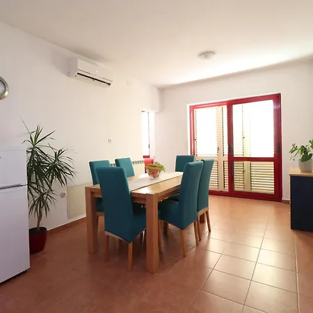 Apartament C.s. With The Pool *