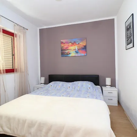 C.s. With The Pool Apartamento