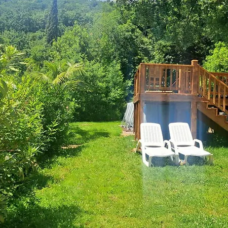 C.s. With The Pool Apartamento